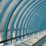 Curved glass – Fluid design and customized technical solutions